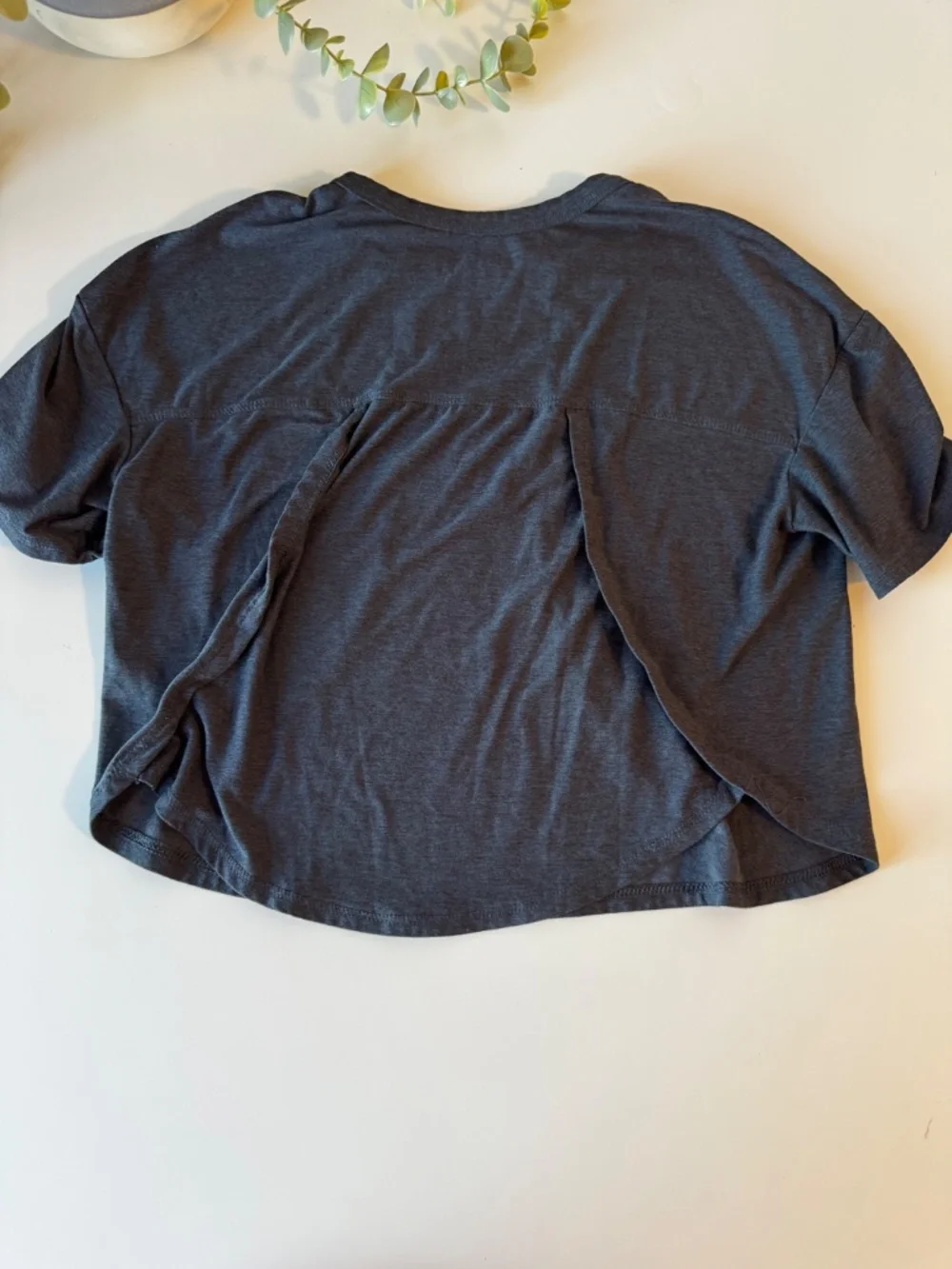 Old Navy Active CloudMotion Girls Shirt Bundle Black & Lilac Performance Tees 8